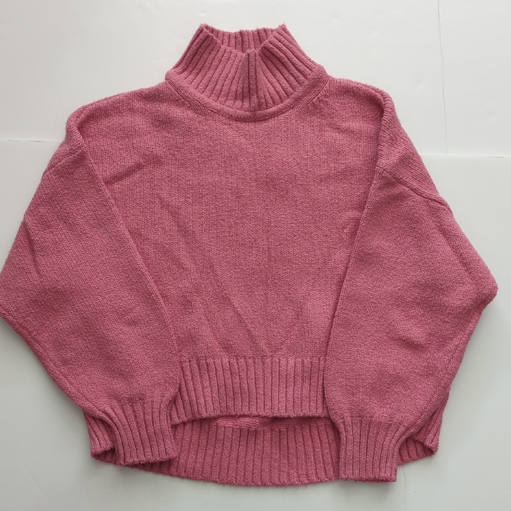 GAP Women's Sweater in Soft Pink